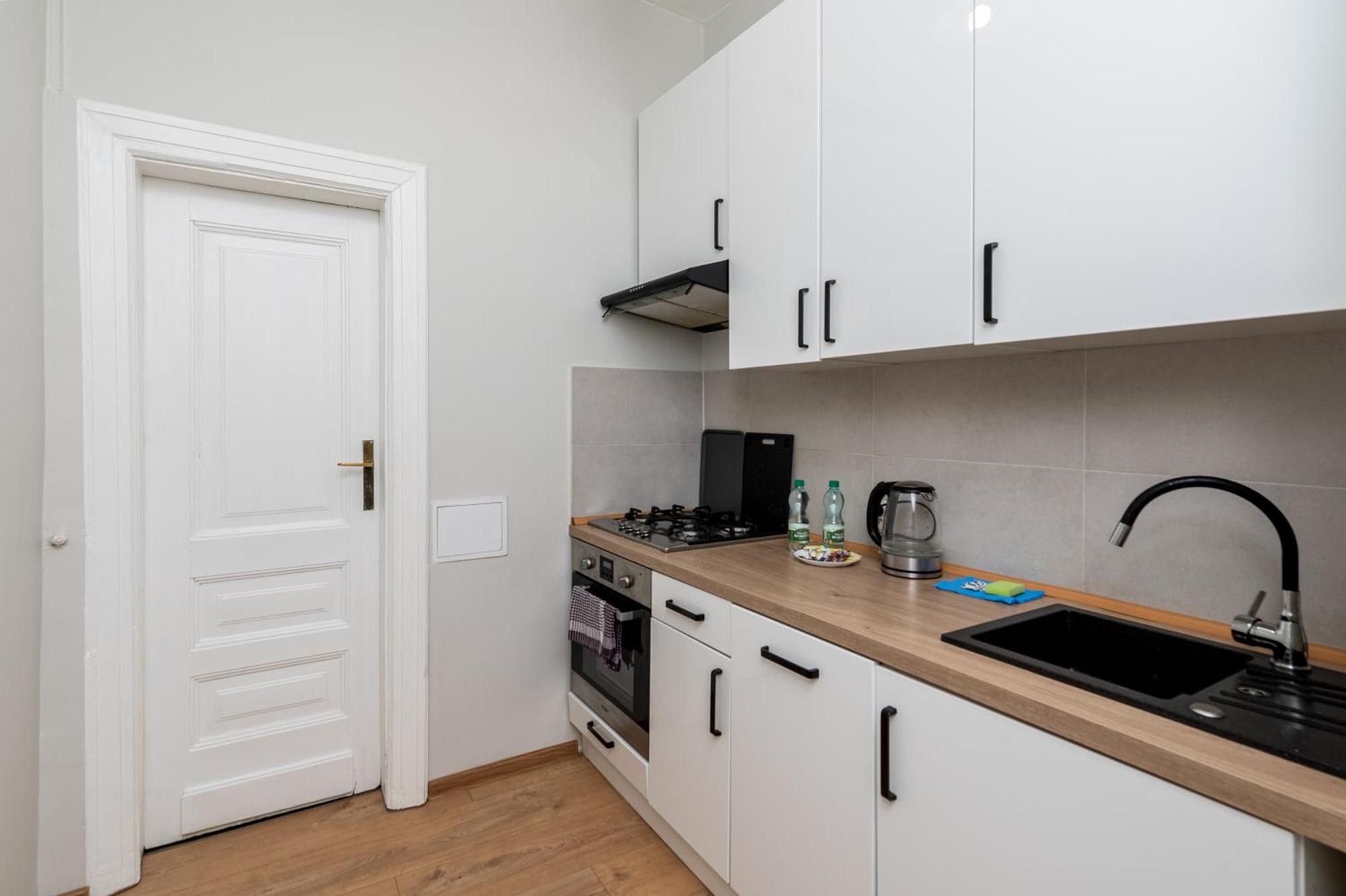 Lenartowicza Standard Apartment كراكوفيا المظهر الخارجي الصورة